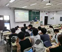 帕德博恩的坚韧勇气成为焦点