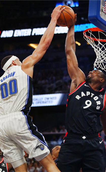 猛龙队主场强势，团结拼搏成功逆袭