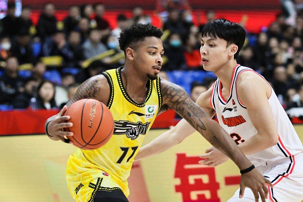 战火重燃，球队间火药味十足争夺激烈的简单介绍