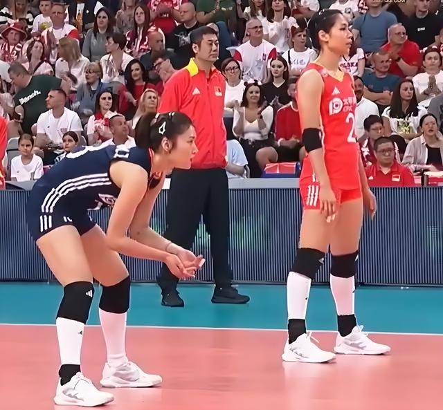 匈牙利中场因伤退出比赛，球队补缺大任务在肩的简单介绍