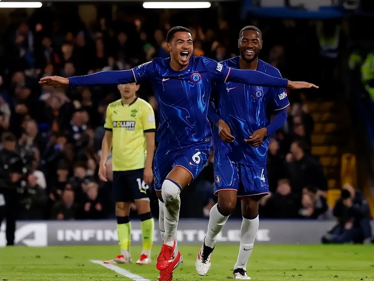 切尔西中场传球精准，助球队取胜