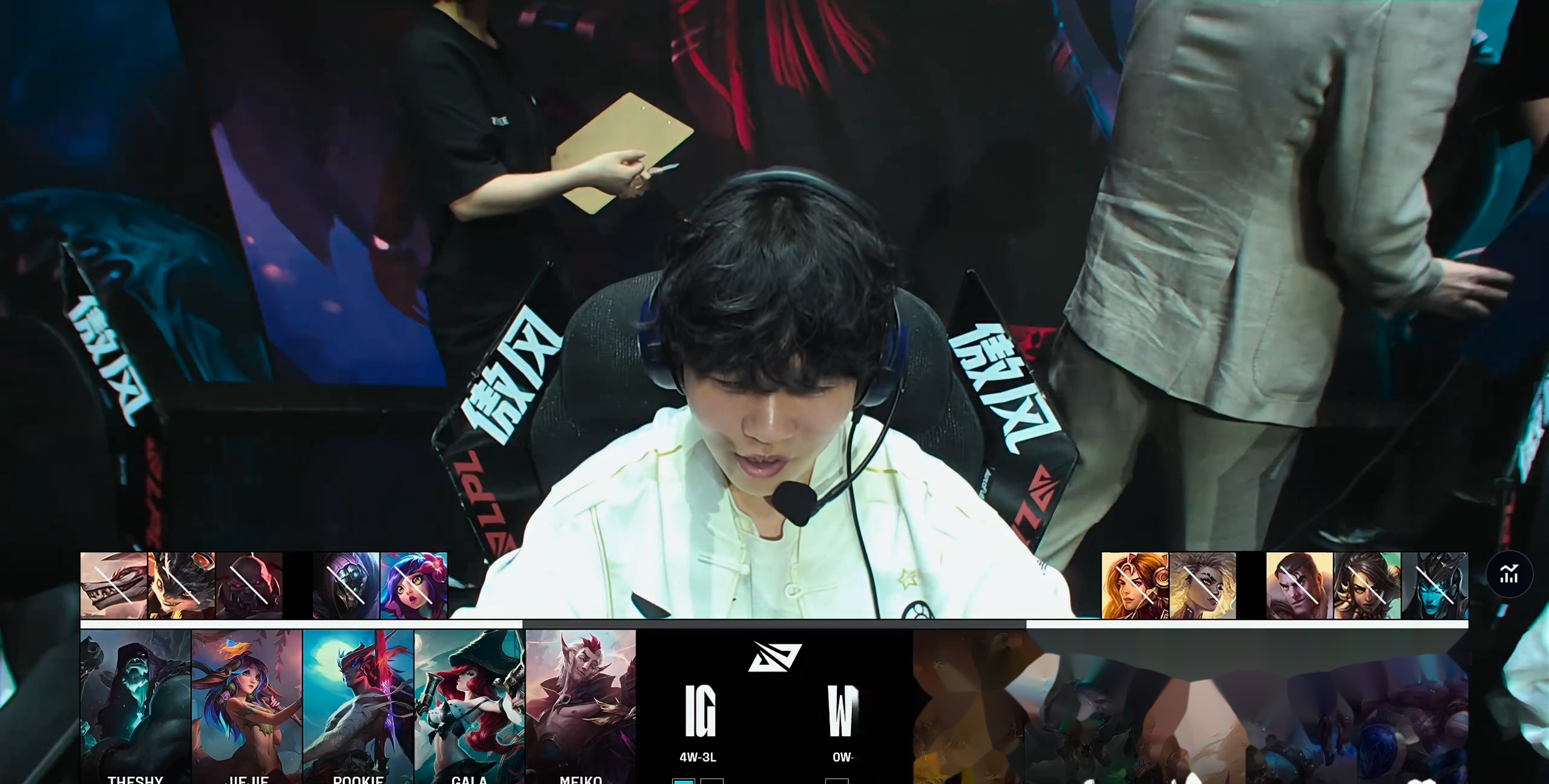 IG横扫BRO，Canyon单局斩获MVP顶尖较量四强赛，引爆全场热议