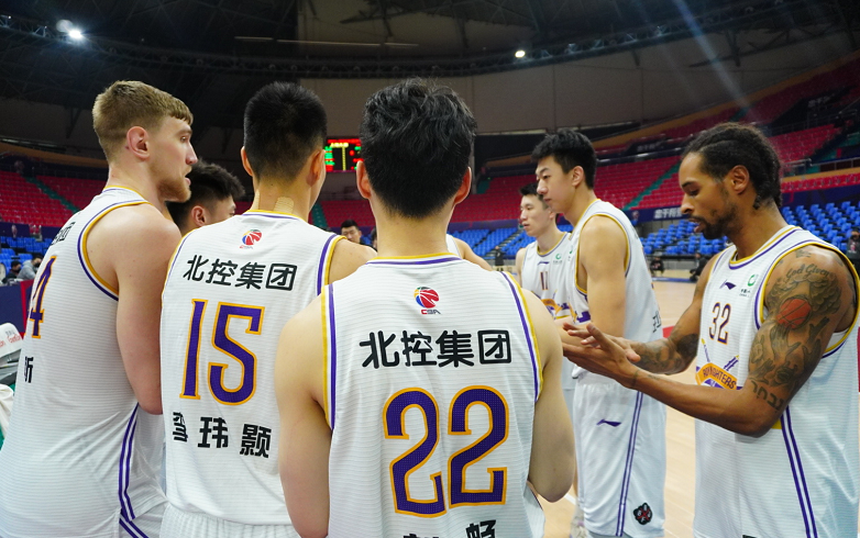 浙江队客场突袭赣州，季后赛希望破灭的简单介绍