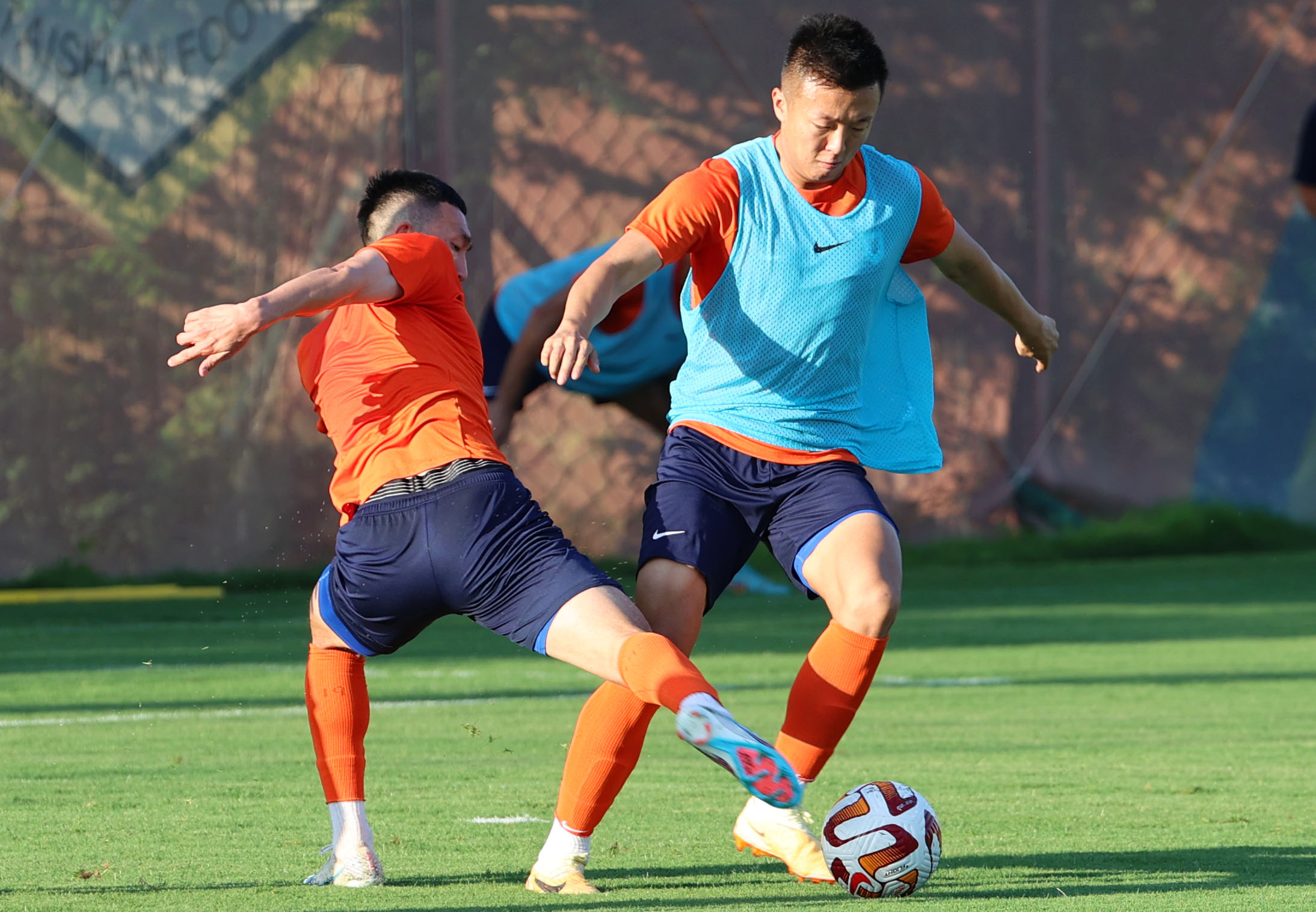 包含新的一周，球队备战下一轮比拼的词条