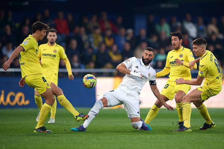 比利亚雷亚尔客场大胜取得重要胜利