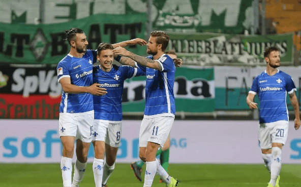 柏林赫塔发挥超预期,球迷欢欣鼓舞 柏林赫塔发挥超预期,球迷欢欣鼓舞