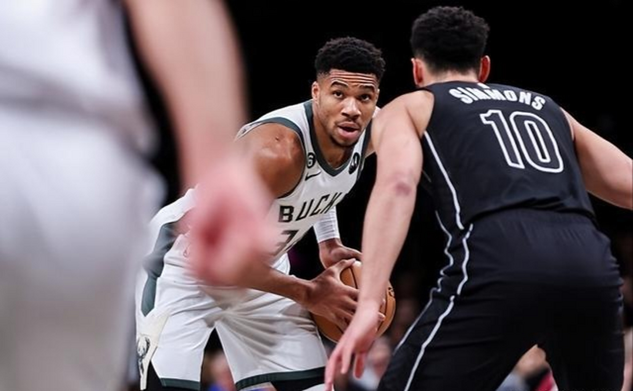 雄鹿遭遇篮网终结连胜