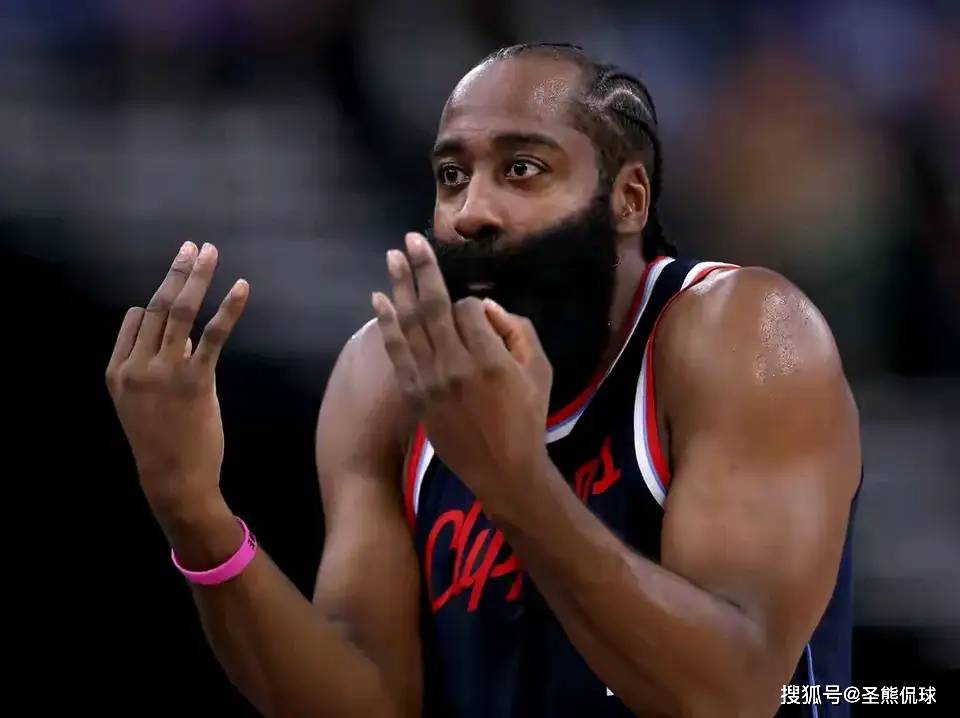 火箭获胜,哈登大放异彩 火箭获胜,哈登大放异彩