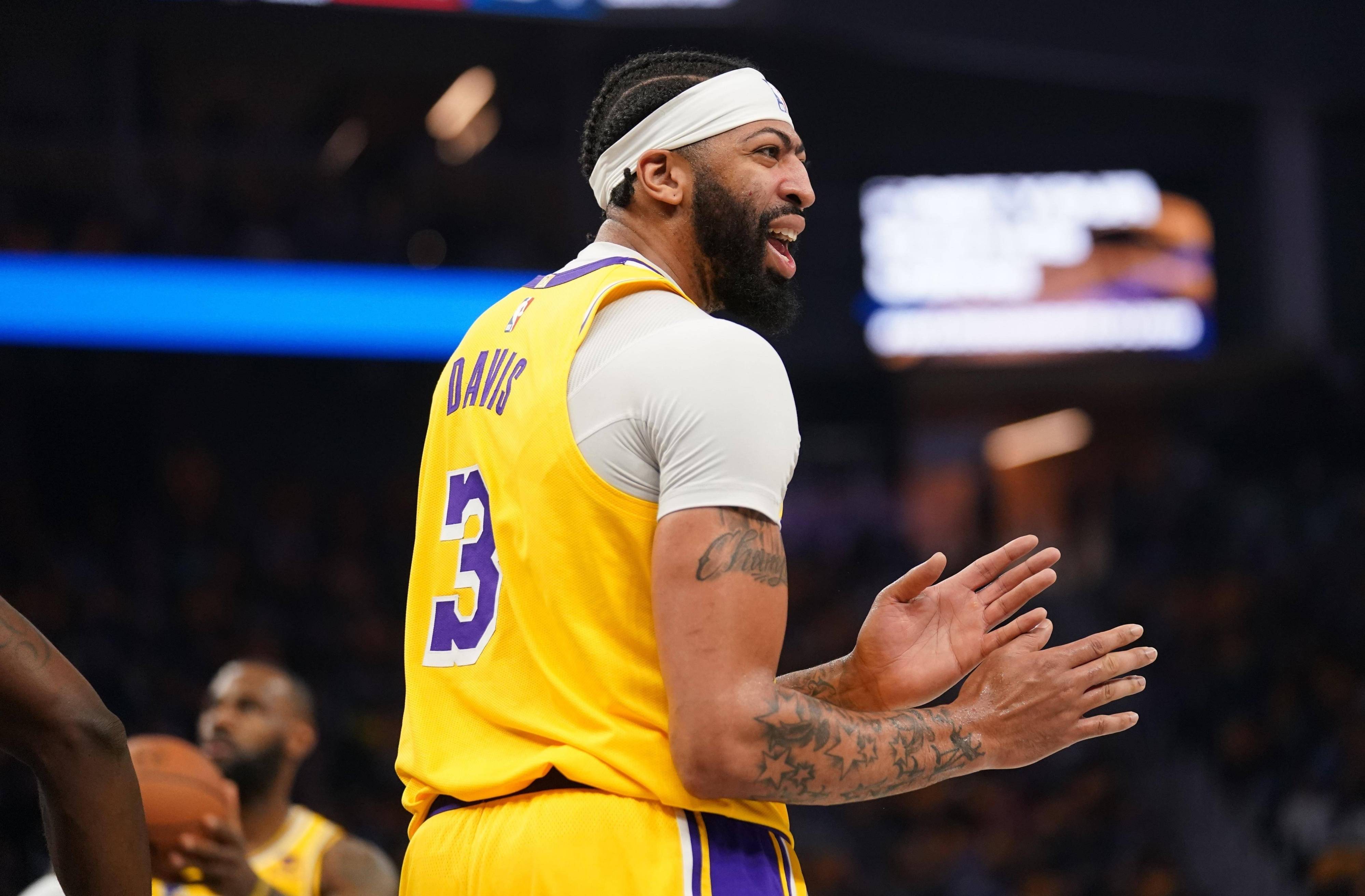 湖人惜败森林狼，戴维斯29分唯一光芒的简单介绍