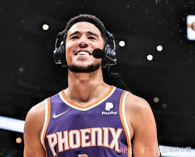 关于稳定发挥领先比分,太阳大胜马刺,布克全场稳定得分呈现全能威力的信息 关于稳定发挥领先比分,太阳大胜马刺,布克全场稳定得分呈现全能威力的信息